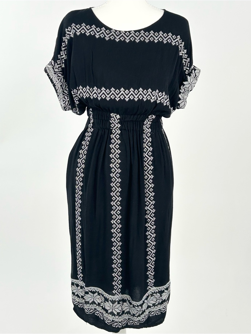 Corey Lynn Calter Jolene Black White Embroidered Midi Dress XS Petite
